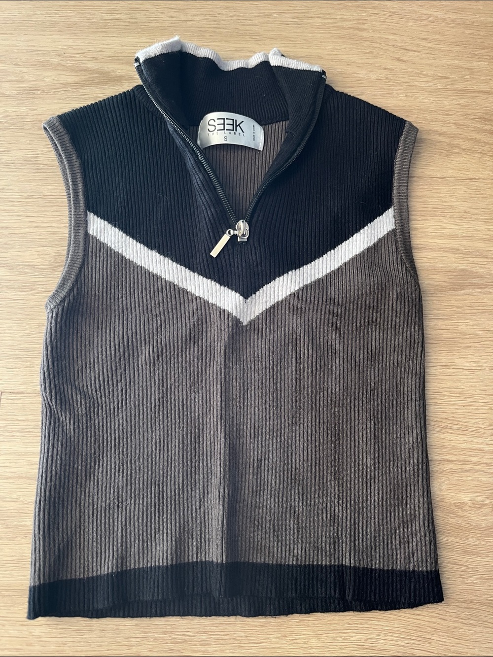 Seek the Label Army Green, Black, and White Cropped Sleeveless Zip Sweater